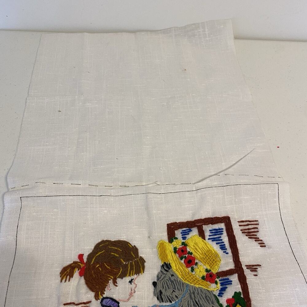 Vintage Handmade Art Linen Needlepoint Pillow Case Crewel Stitchery Playmates - Picture 6 of 7